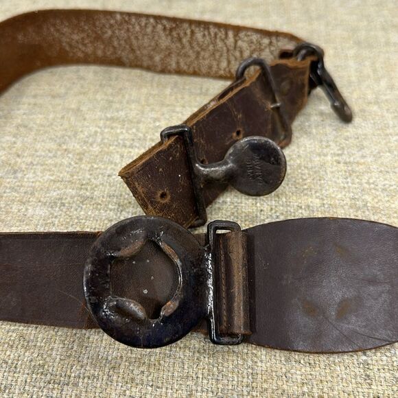 Very old Boy Scouts Canada belt - Picture 4 of 5